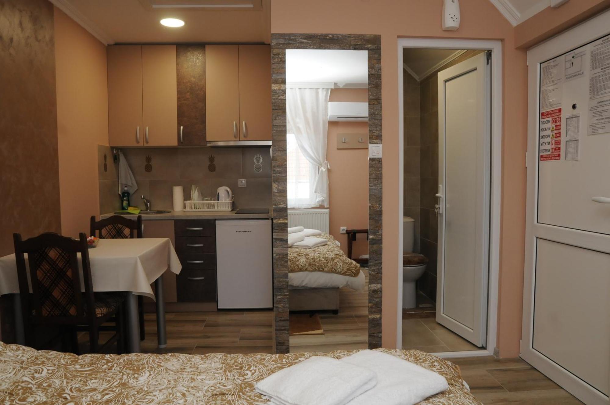 Favorit Apartments Čačak Zimmer foto