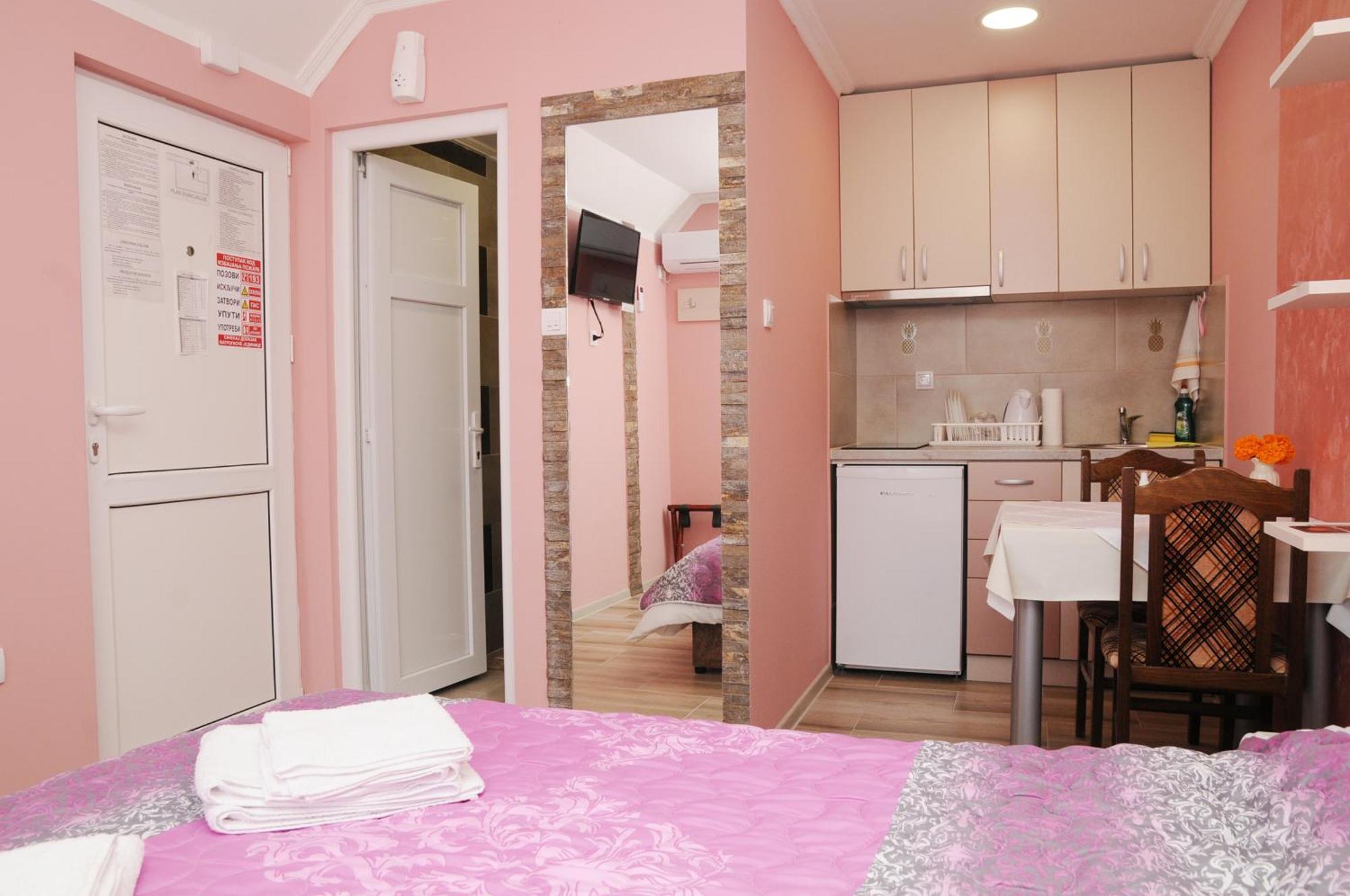 Favorit Apartments Čačak Zimmer foto